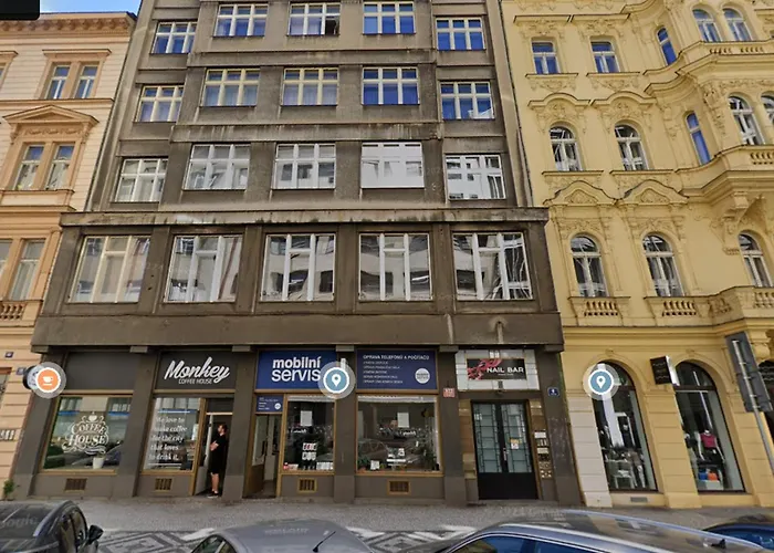 Wenceslas Sq 3bdr Apartament *