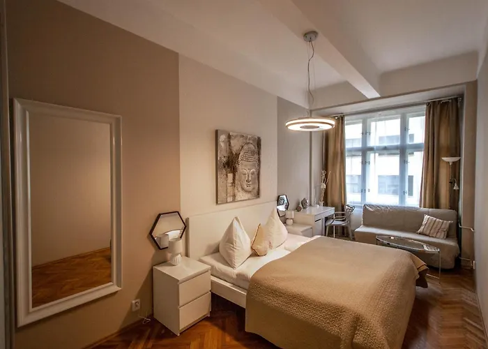 Wenceslas Sq 3bdr 아파트 프라하